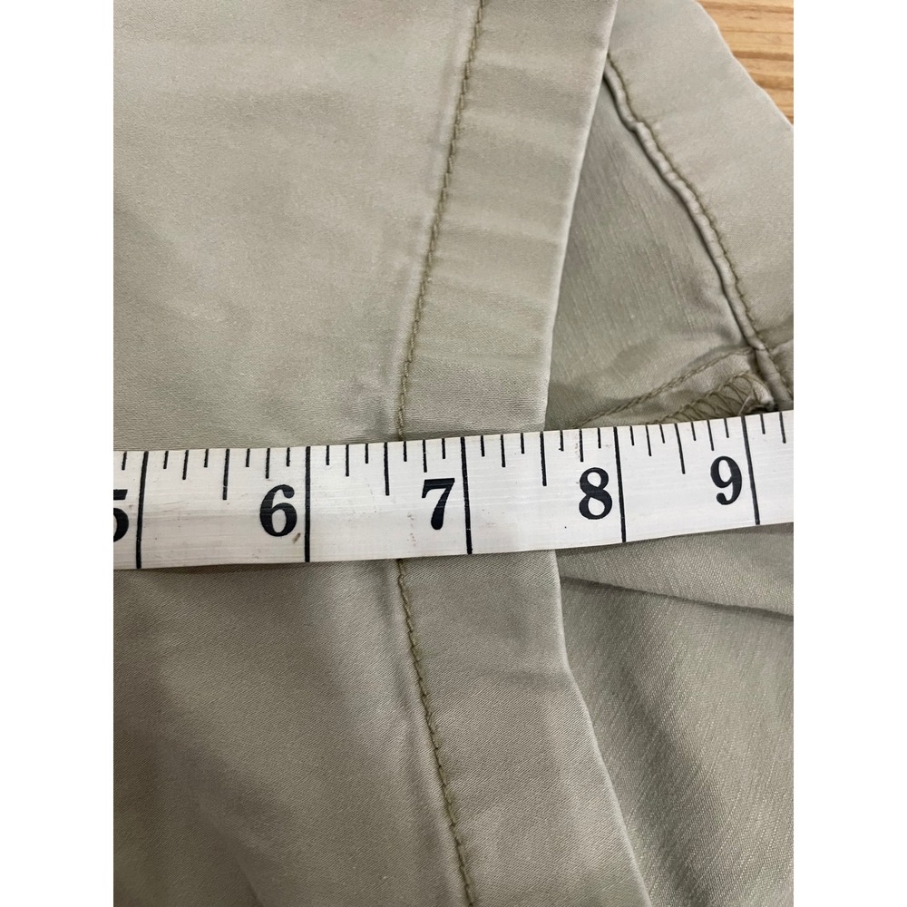 Tommy Bahama Men's Khaki Shorts Size 34 - Picture 6 of 6